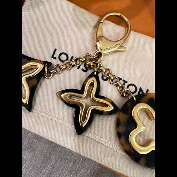 🐯Louis Vuitton Key Chain🐯 - Picture 4 of 16